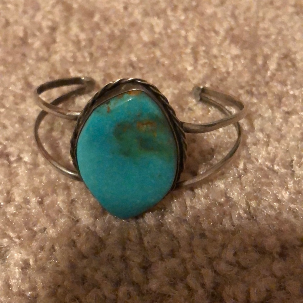Vintage sterling turquoise native cuff bracelet